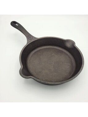 Victoria Cast Iron Skillet 6.5-Inch Black Pre-Seasoned Pour Spouts Hanging Hole